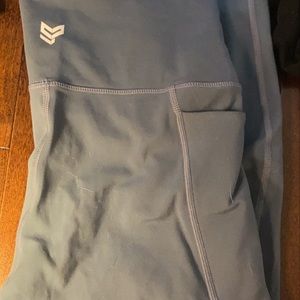 Strong Physiques leggings